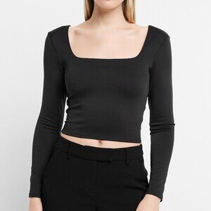Express Body Contour High Compression Square Neck Long Sleeve Cropped Tee